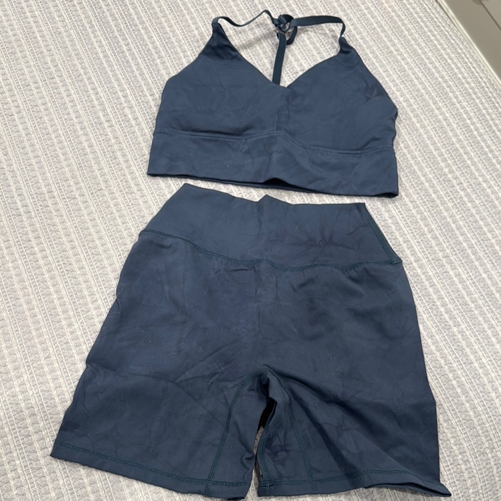 Alphalete Alphalux Wonder Dark blue shorts and bra set